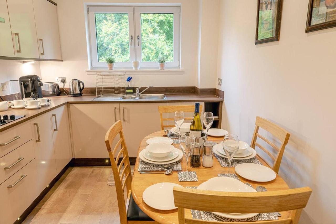 Hedgefield House - Serene Top Floor Flat Инвернесс Экстерьер фото